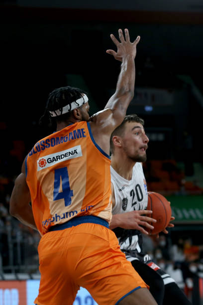 仅符合国际 仅符合国际