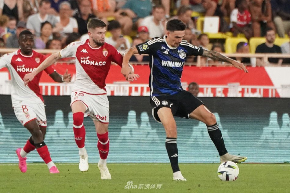 他都通过出 他都通过出